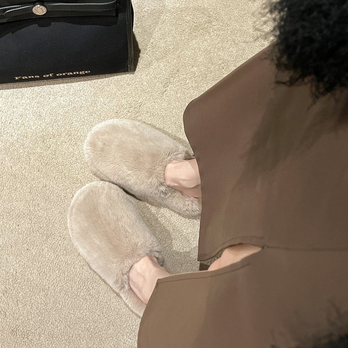 Fuzzy Round Toe Faux Fur Slippers