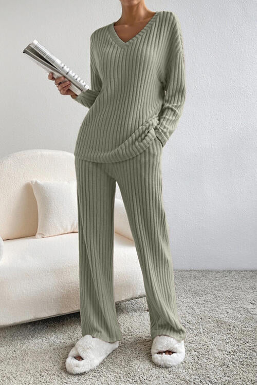 Ribbed V-Neck Cozy Set